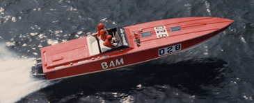 BAM Cigarette raceboat